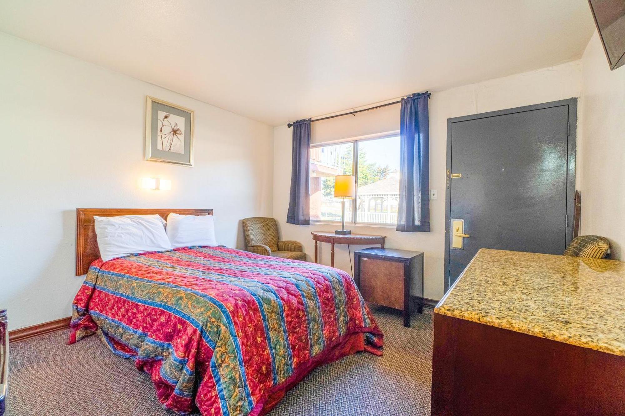 Castle Inn & Suites By Oyo Chickasha Eksteriør bilde