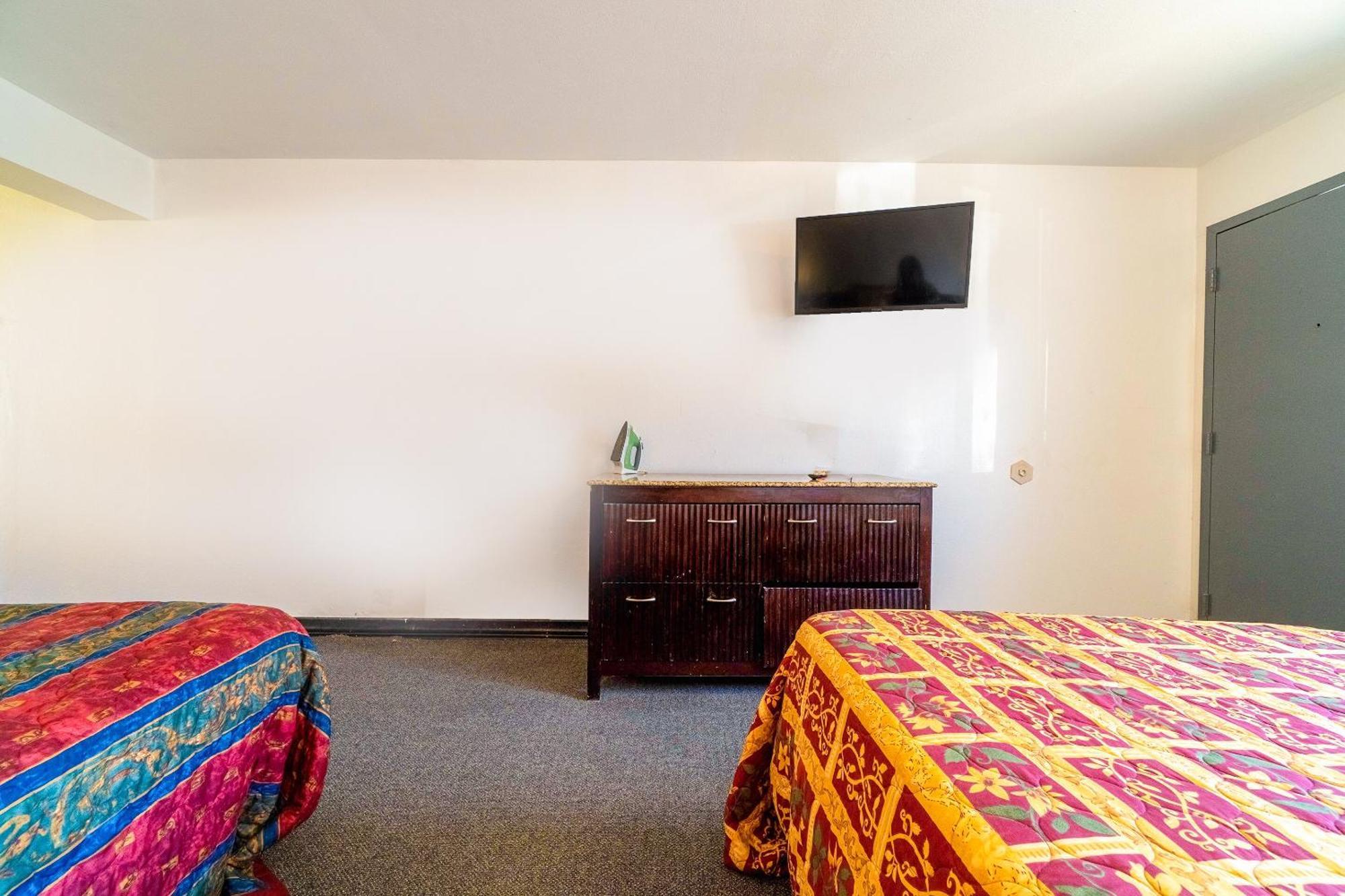 Castle Inn & Suites By Oyo Chickasha Eksteriør bilde