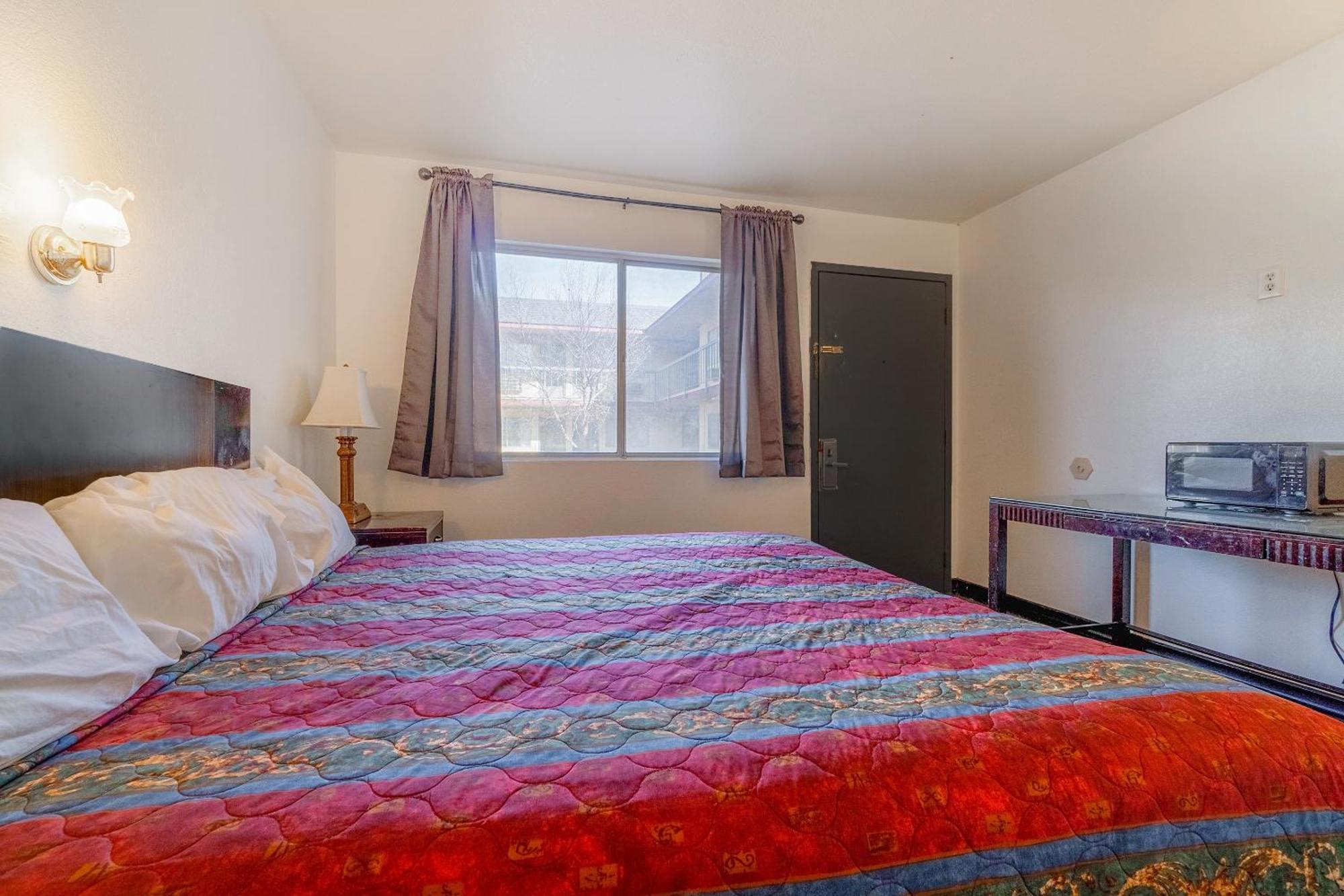 Castle Inn & Suites By Oyo Chickasha Eksteriør bilde